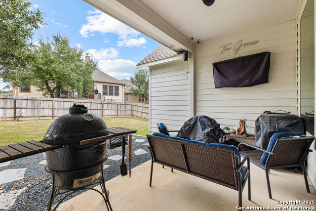 Image 31 of 37 For 320 Rhapsody