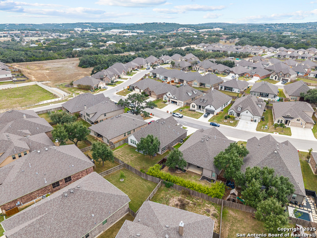 Image 36 of 37 For 320 Rhapsody