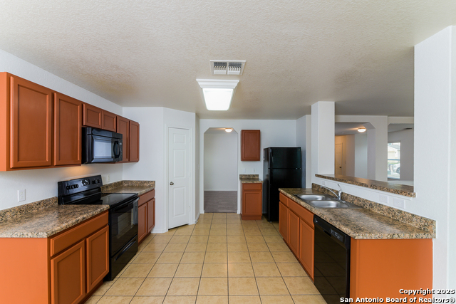 Image 5 of 17 For 13019 Strada Privata