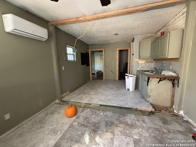 Image 4 of 7 For 1708 Montezuma