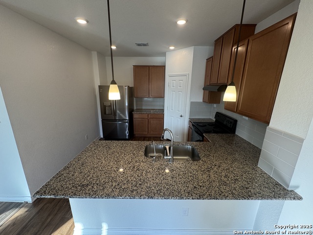 Image 5 of 14 For 3218 Comanche