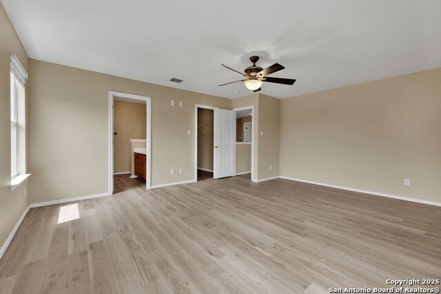 Listing photo id 23 for 7534 Omega Vale