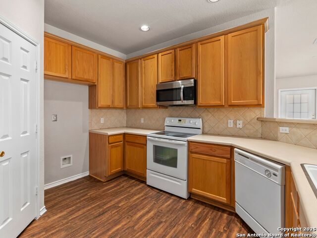 Image 12 of 35 For 102 Lindseys