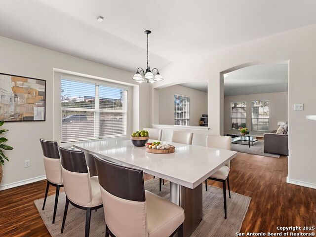 Image 16 of 35 For 102 Lindseys