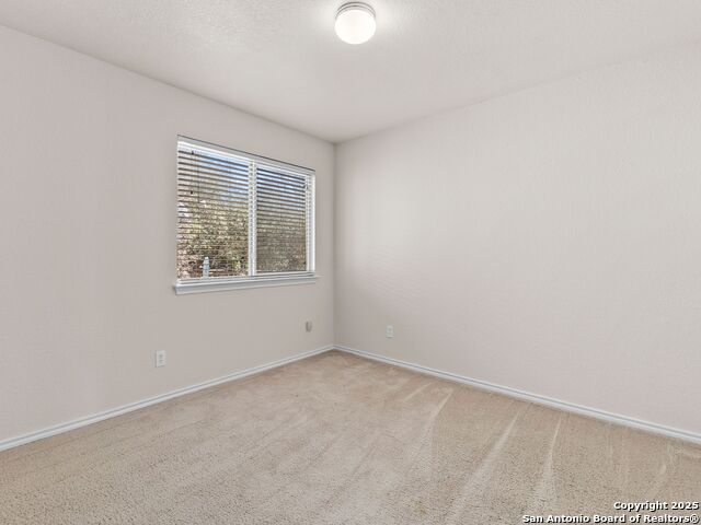 Image 19 of 35 For 102 Lindseys