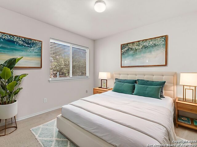 Image 20 of 35 For 102 Lindseys