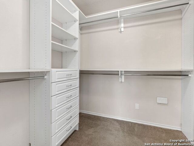 Image 24 of 35 For 102 Lindseys