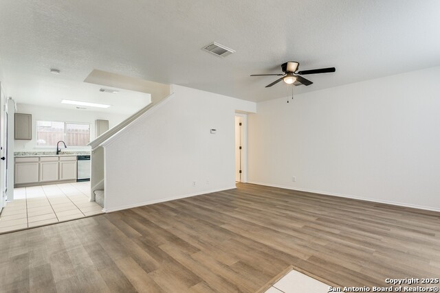 Image 4 of 20 For 8 Laden  