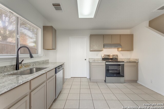 Image 5 of 20 For 8 Laden  