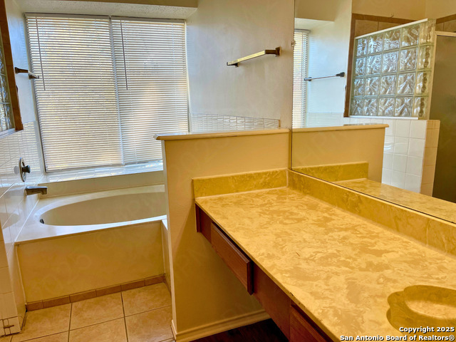 Image 12 of 18 For 5010 Fern Lake