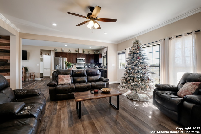 Image 6 of 32 For 659 Thormeyer