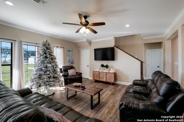 Image 8 of 32 For 659 Thormeyer