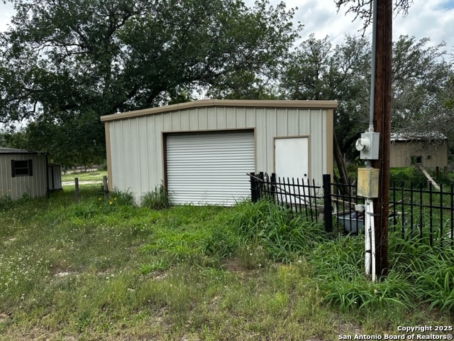 Image 5 of 11 For 145 Highland Rd