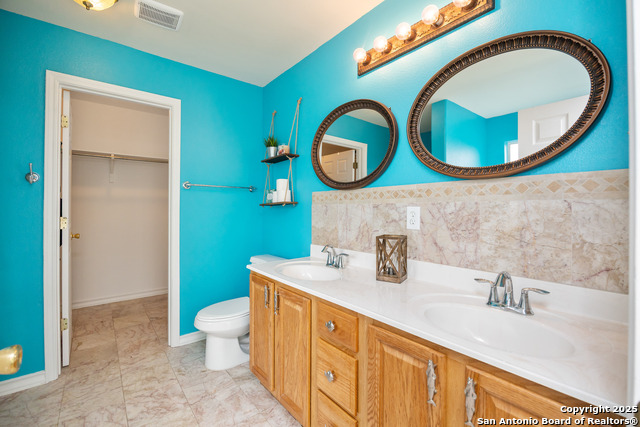 Image 15 of 20 For 118 Walker S