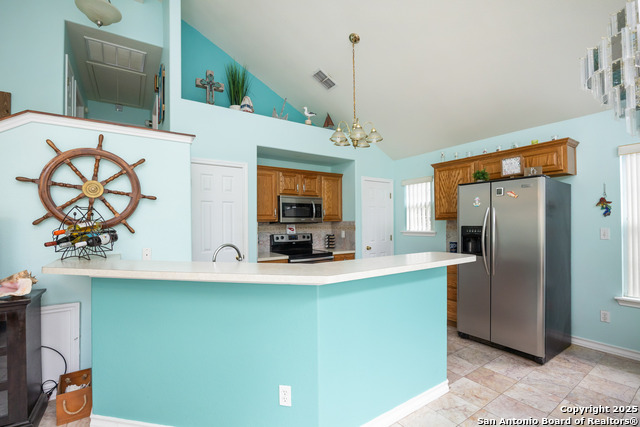 Image 5 of 20 For 118 Walker S