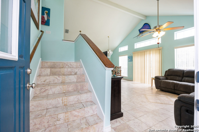 Image 9 of 20 For 118 Walker S