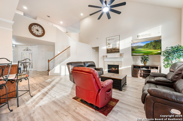 Image 11 of 40 For 10414 Rainbow View