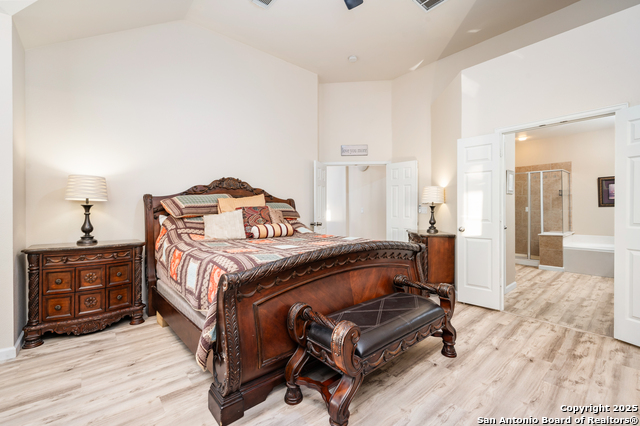 Image 20 of 40 For 10414 Rainbow View