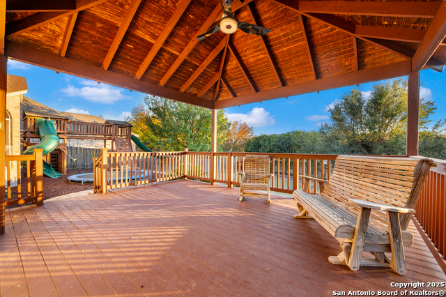 Image 34 of 40 For 10414 Rainbow View