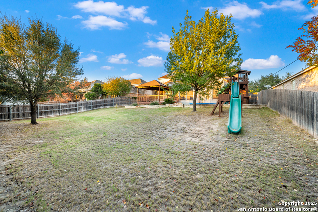 Image 38 of 40 For 10414 Rainbow View