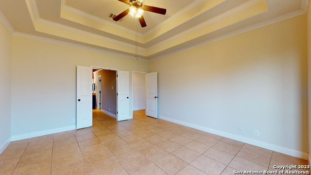 Listing photo id 29 for 632 Perugia  