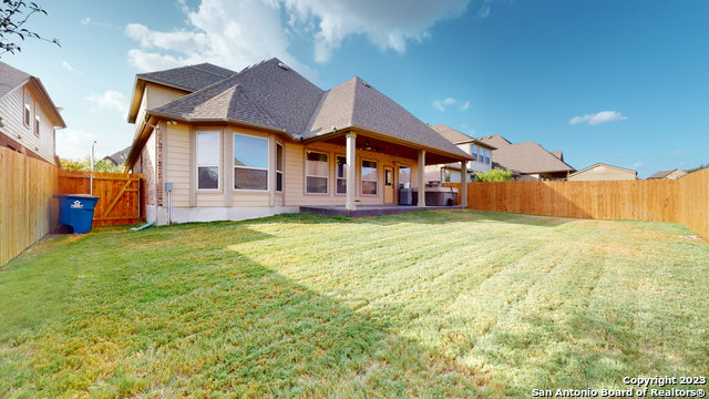 Listing photo id 43 for 632 Perugia  