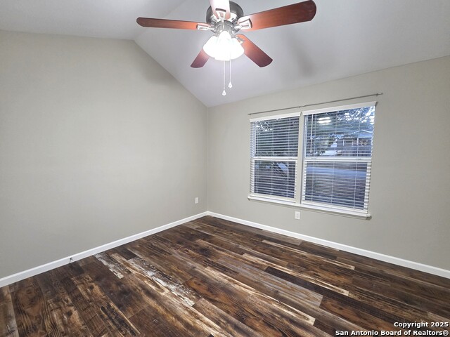 Image 5 of 9 For 408 Clay Ridge