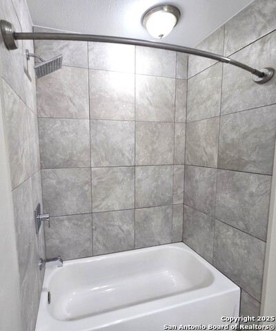 Image 9 of 9 For 408 Clay Ridge