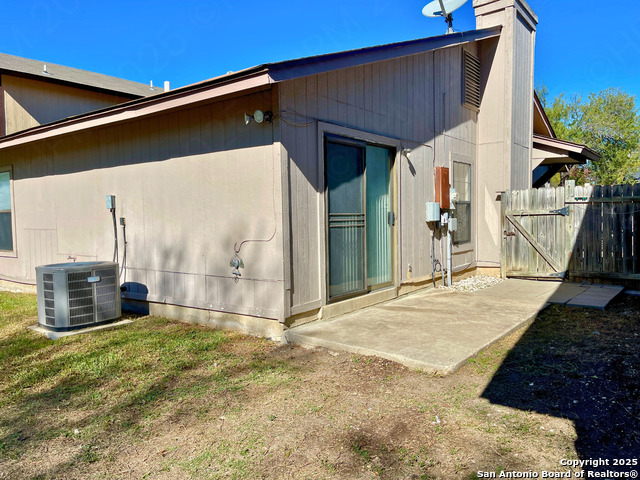 Image 14 of 15 For 9930 Amber Field