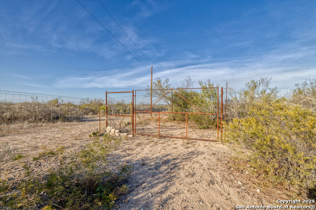 Image 12 of 30 For 8686 Us Highway 90