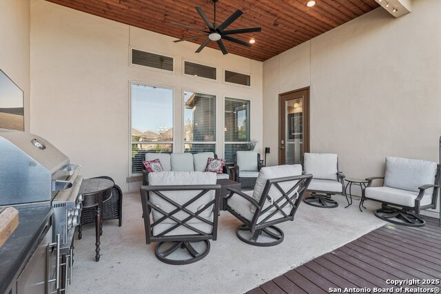 Image 38 of 53 For 22742 Estacado