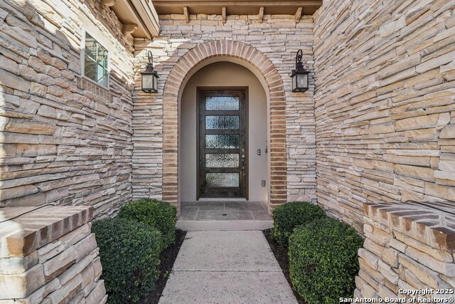 Image 4 of 53 For 22742 Estacado