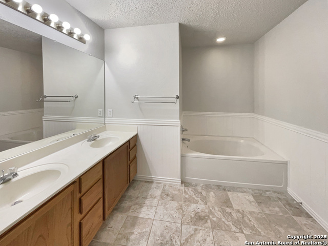 Image 20 of 23 For 7327 Caddington