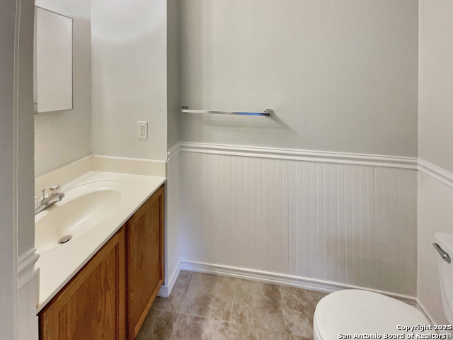 Image 7 of 23 For 7327 Caddington