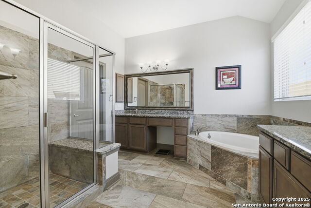 Image 17 of 35 For 904 Turning Stone