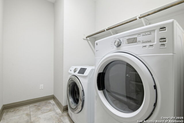 Image 33 of 35 For 904 Turning Stone