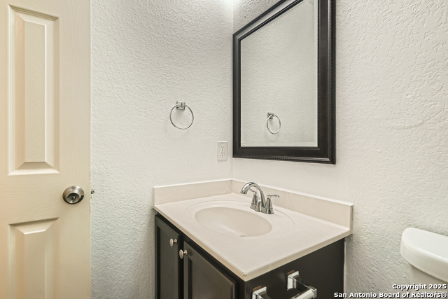 Image 18 of 32 For 8115 Ashwood Pointe