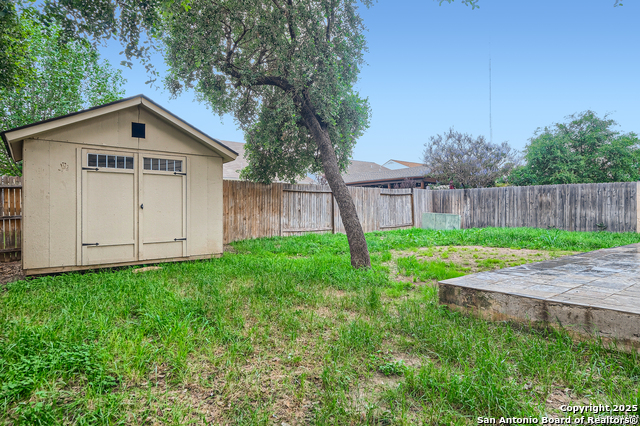 Image 30 of 32 For 8115 Ashwood Pointe