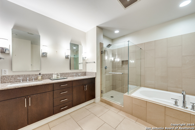 Image 17 of 24 For 610 Market E 2711