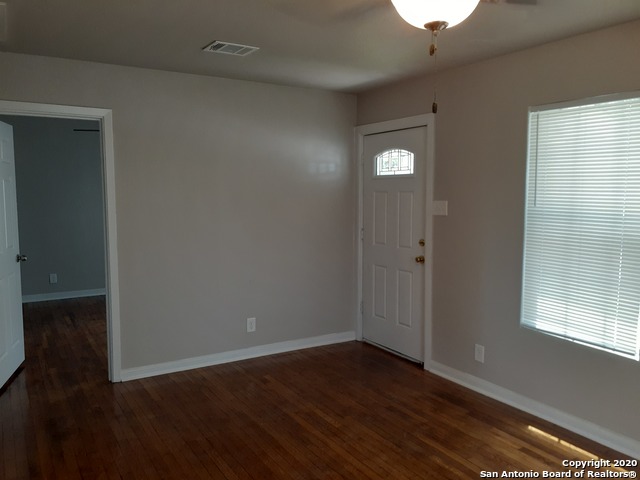 Image 4 of 9 For 138 Livingston