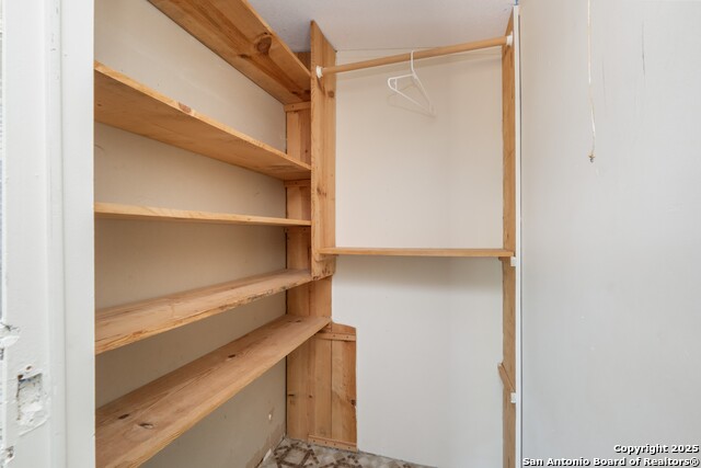 Image 20 of 31 For 313 Big Meadows Dr