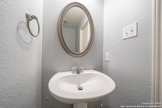 Image 16 of 26 For 731 Inks Farm