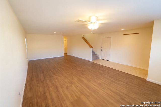 Image 3 of 12 For 8811 Breezefield