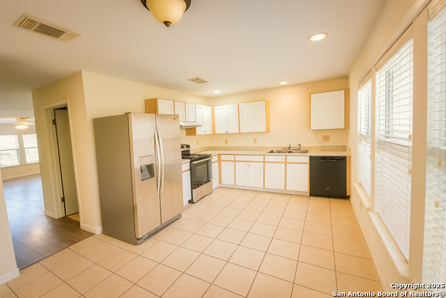 Image 4 of 12 For 8811 Breezefield