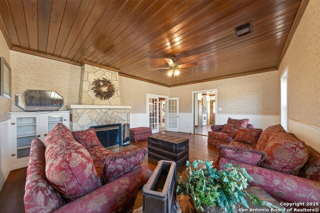 Image 10 of 39 For 108 Oak Bluff