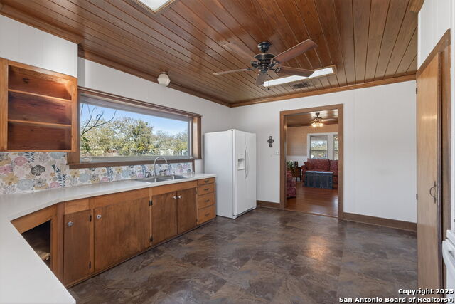 Image 12 of 39 For 108 Oak Bluff