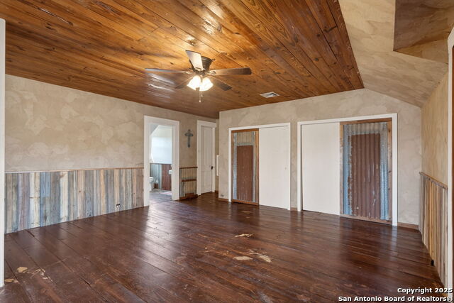 Image 28 of 39 For 108 Oak Bluff