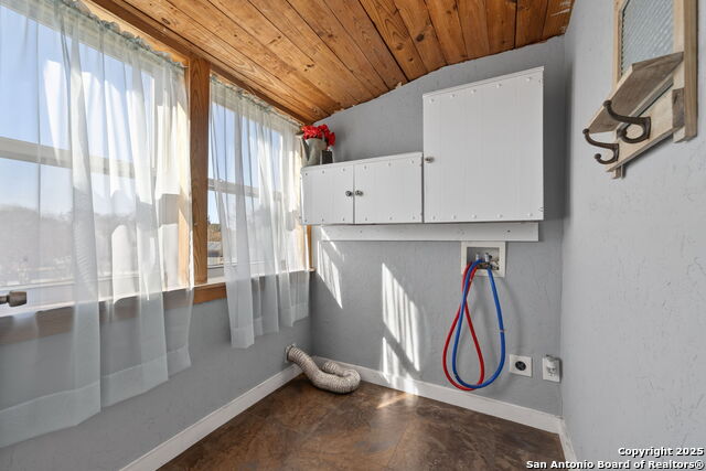 Image 29 of 39 For 108 Oak Bluff