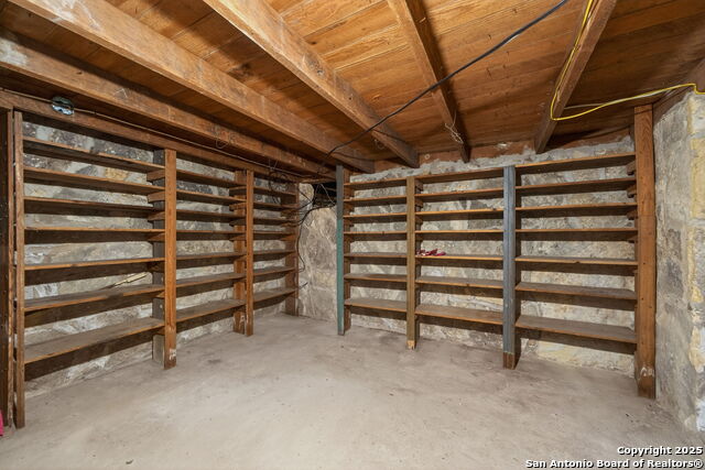 Image 30 of 39 For 108 Oak Bluff