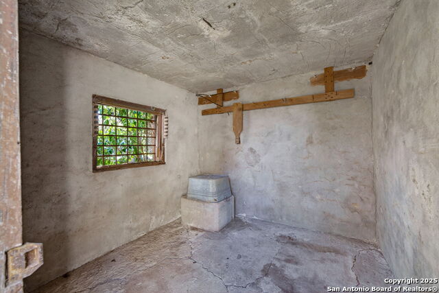 Image 35 of 39 For 108 Oak Bluff